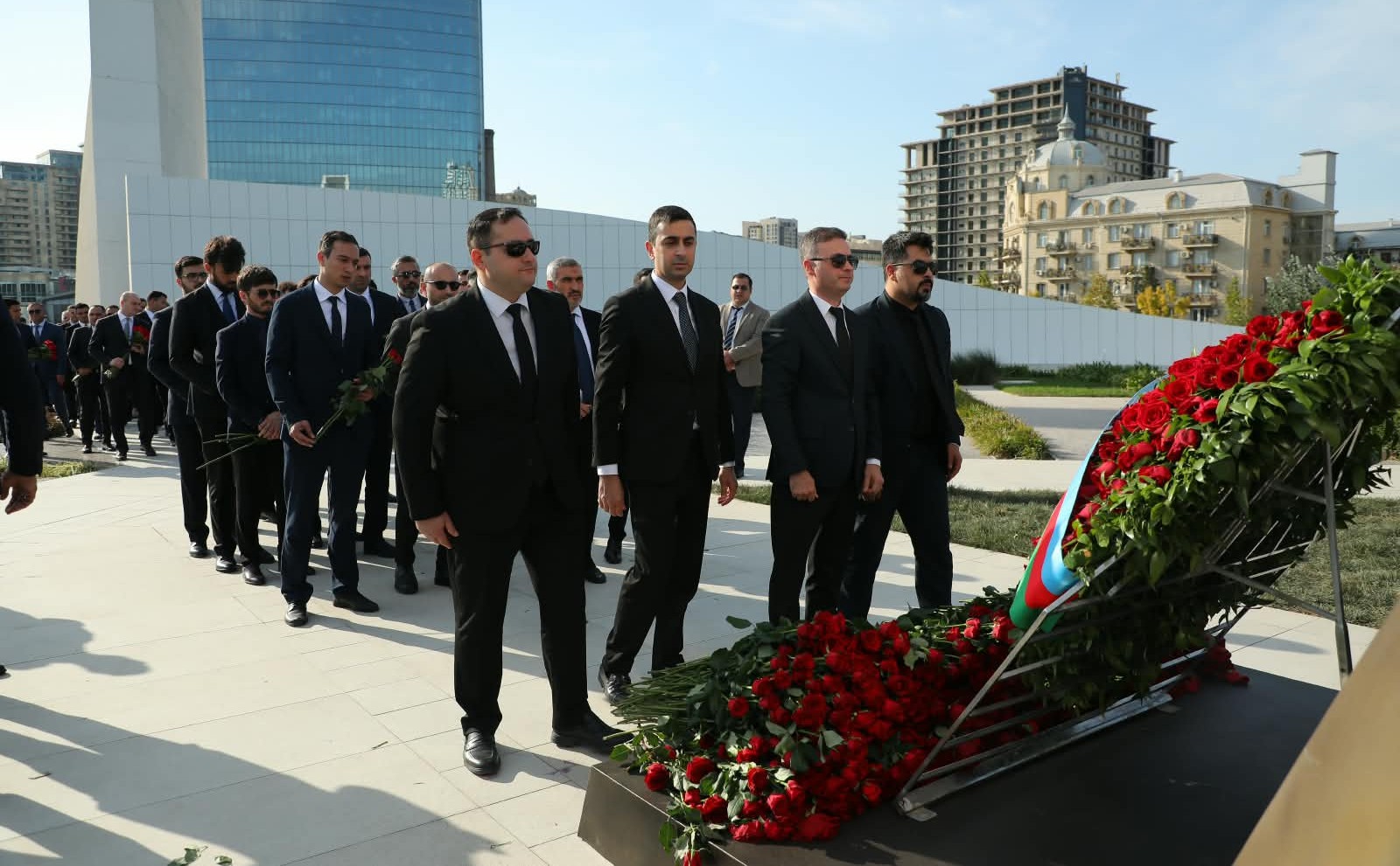 Azərbaycan Respublikasının Dövlət Ehtiyatları Agentliyinin kollektivi Anım Günü ilə əlaqədar Zəfər parkını ziyarət edib