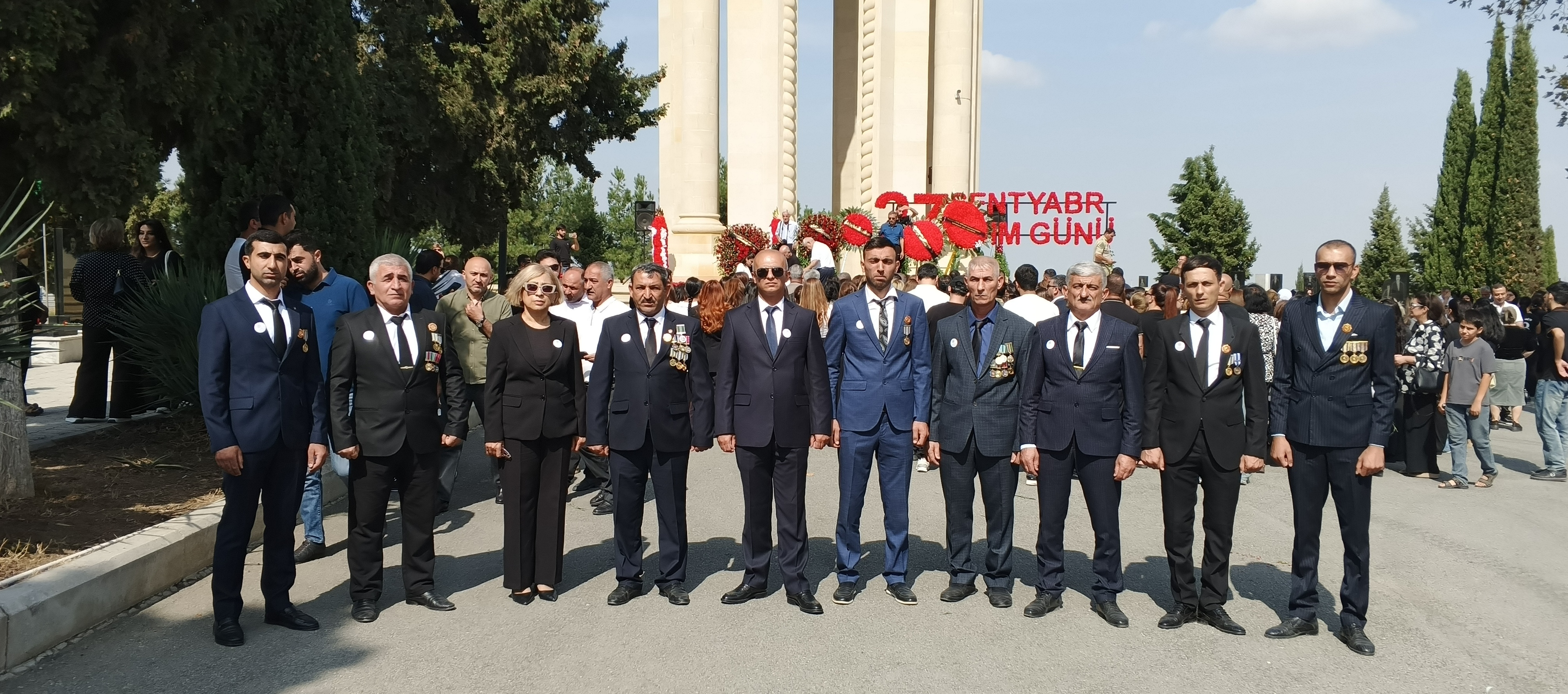 Azərbaycan Respublikasının Dövlət Ehtiyatları Agentliyinin kollektivi Anım Günü ilə əlaqədar Zəfər parkını ziyarət edib